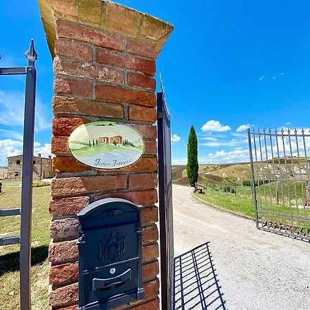 Podere Fossaccio Casa Biancospino * Asciano